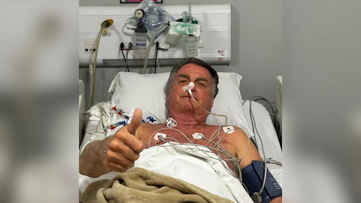 Bolsonaro passa por nova cirurgia abdominal quase sete anos após facada sofrida em 2018